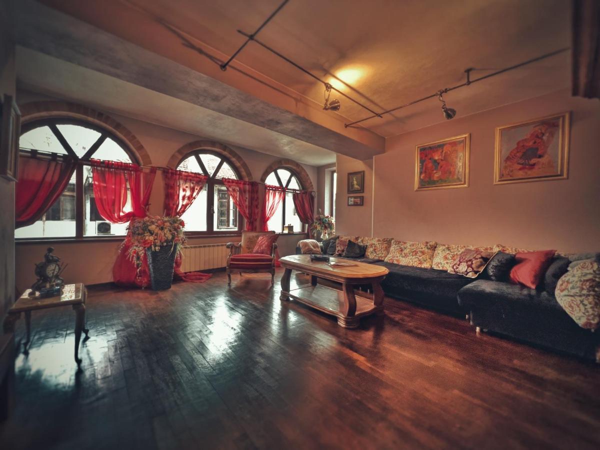Тhe Bohemian Lodge-Entire House With Sauna Велико-Тырново Экстерьер фото