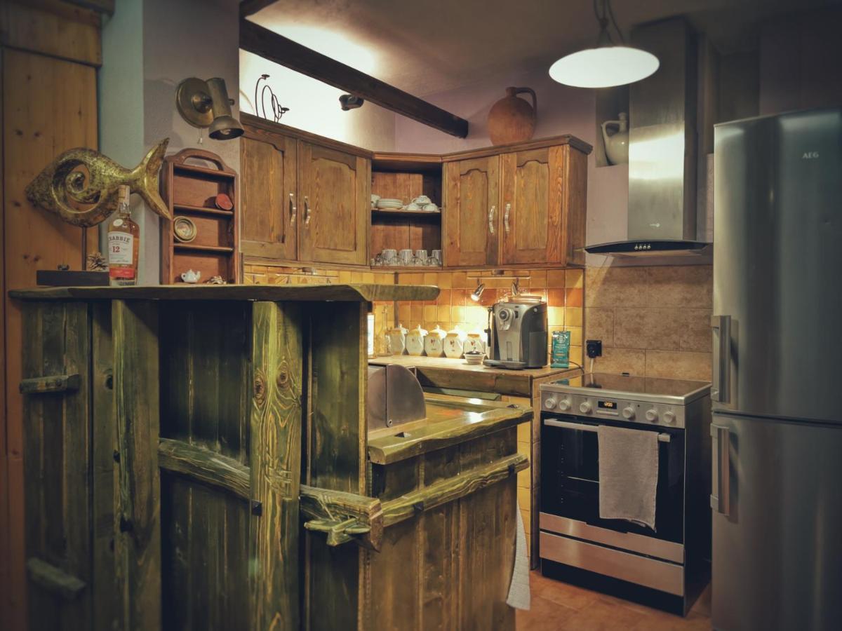 Тhe Bohemian Lodge-Entire House With Sauna Велико-Тырново Экстерьер фото