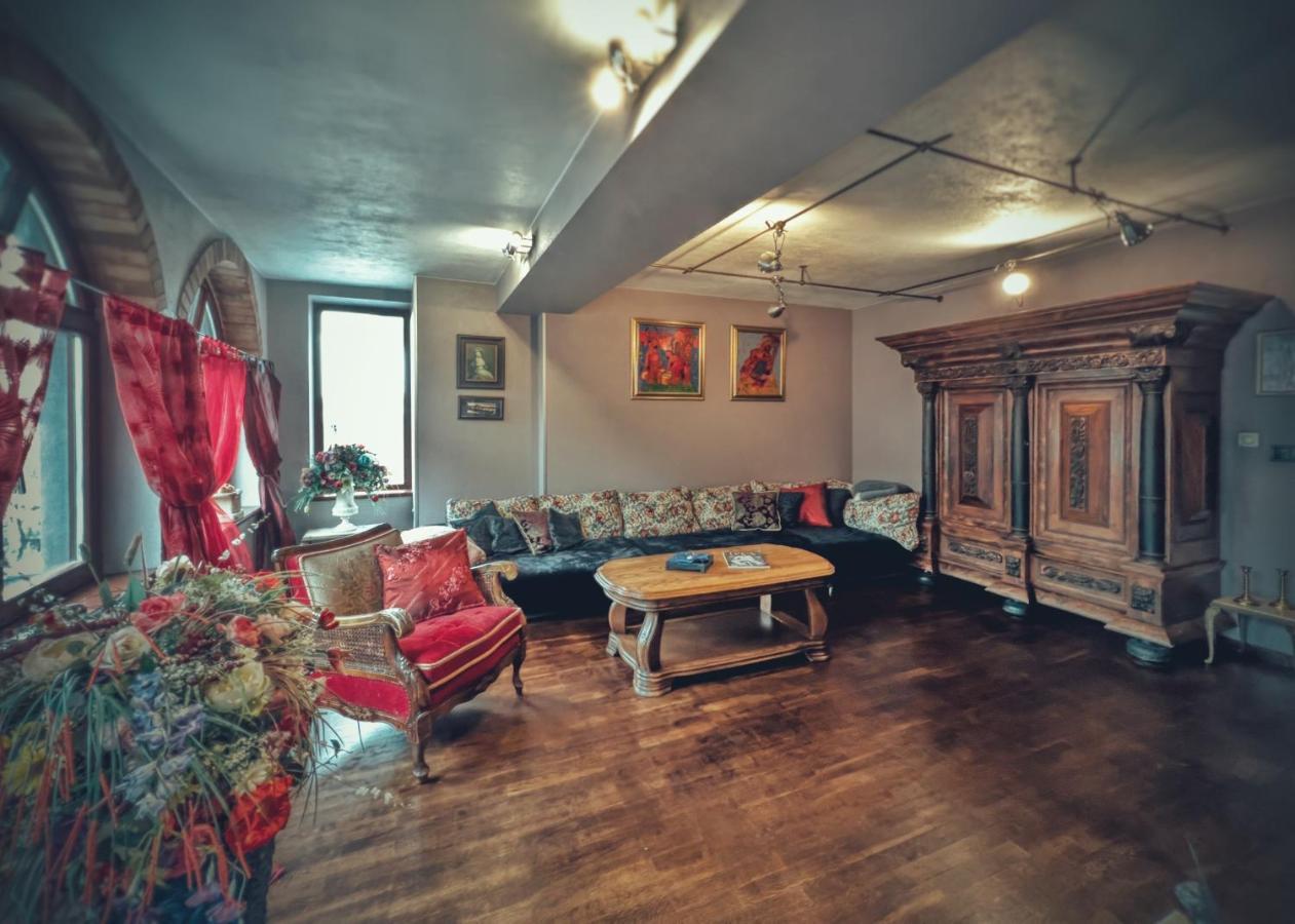 Тhe Bohemian Lodge-Entire House With Sauna Велико-Тырново Экстерьер фото